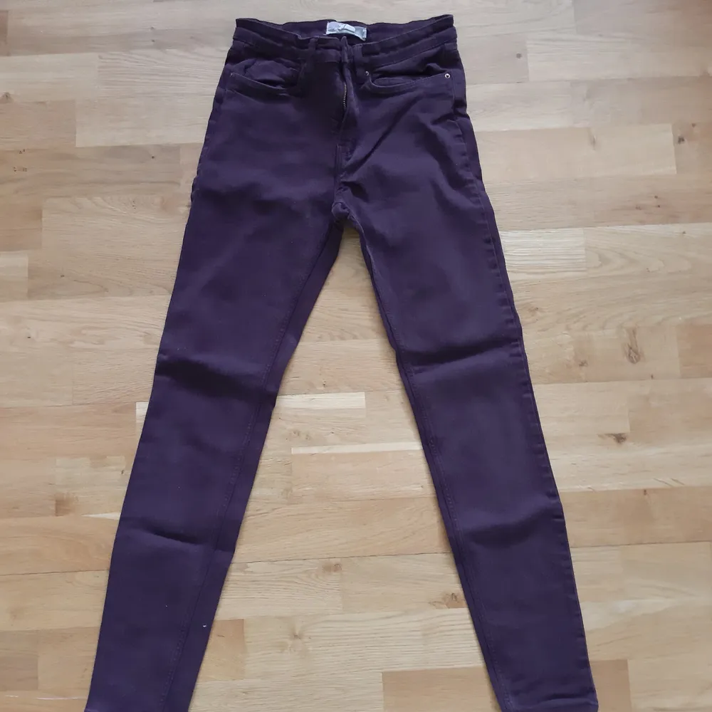 Skinny jeans from H&M L.O.G.G. Dark red/prune. Jeans & Byxor.