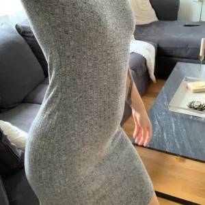 Snygg sommarklänning  - Jättefin sommarklänning i storlek XS. 