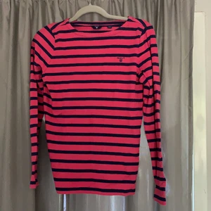 Randig tröja från Gant - Fin tröja från gant i storlek: 170 cm 