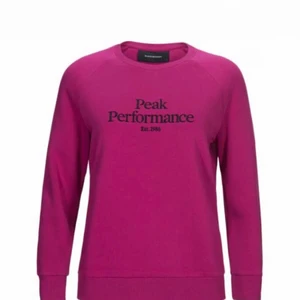 Peak performance tröja✨ - Använd typ 7 gånger men är i as bra skick💞 passar så bra till folk under 150 cm👍🏻frakt ingår tyvärr inte men kostar bara 30 kr✨den är i en mörk rosa välsdigt fin färg👍🏻