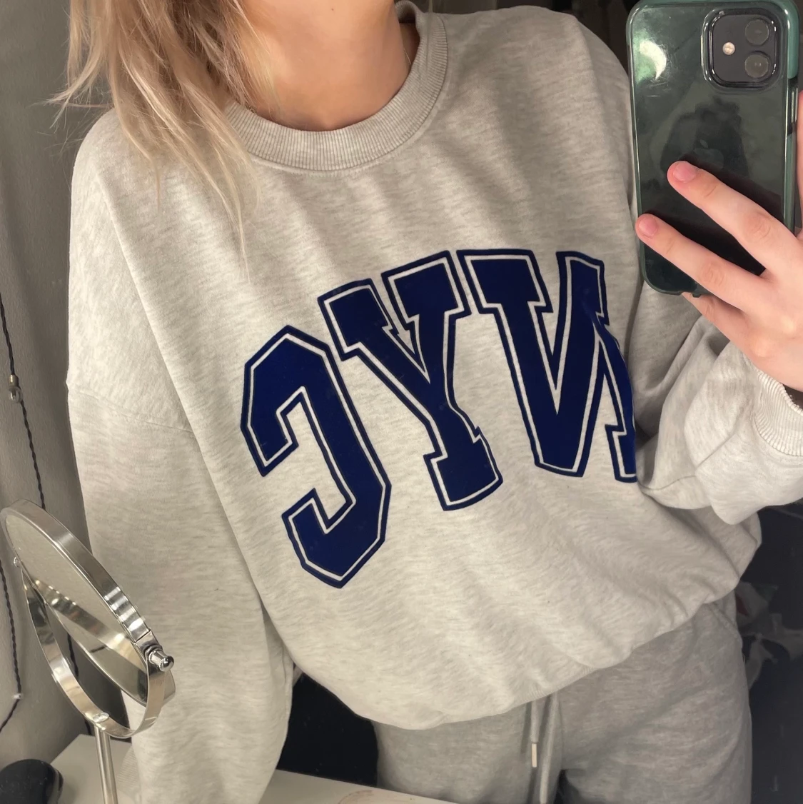Sweatshirt 