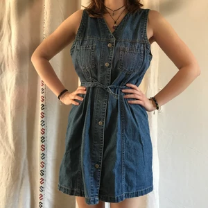 Jeansklänning - Jättefin retro jeans klänning! ⭐️ Storlek S/ M