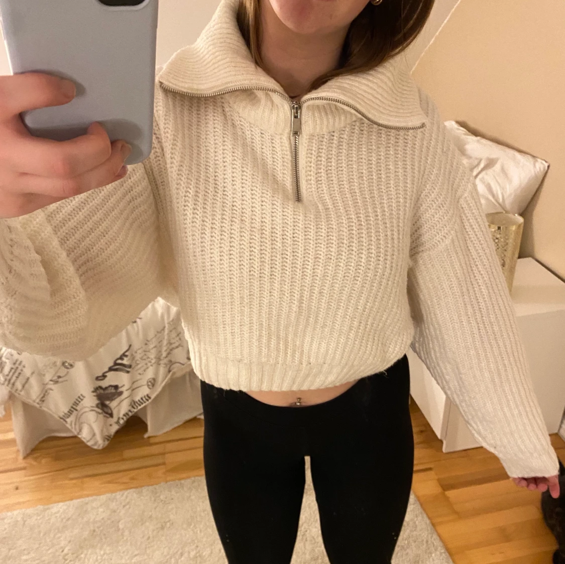 Stickad ziptröja