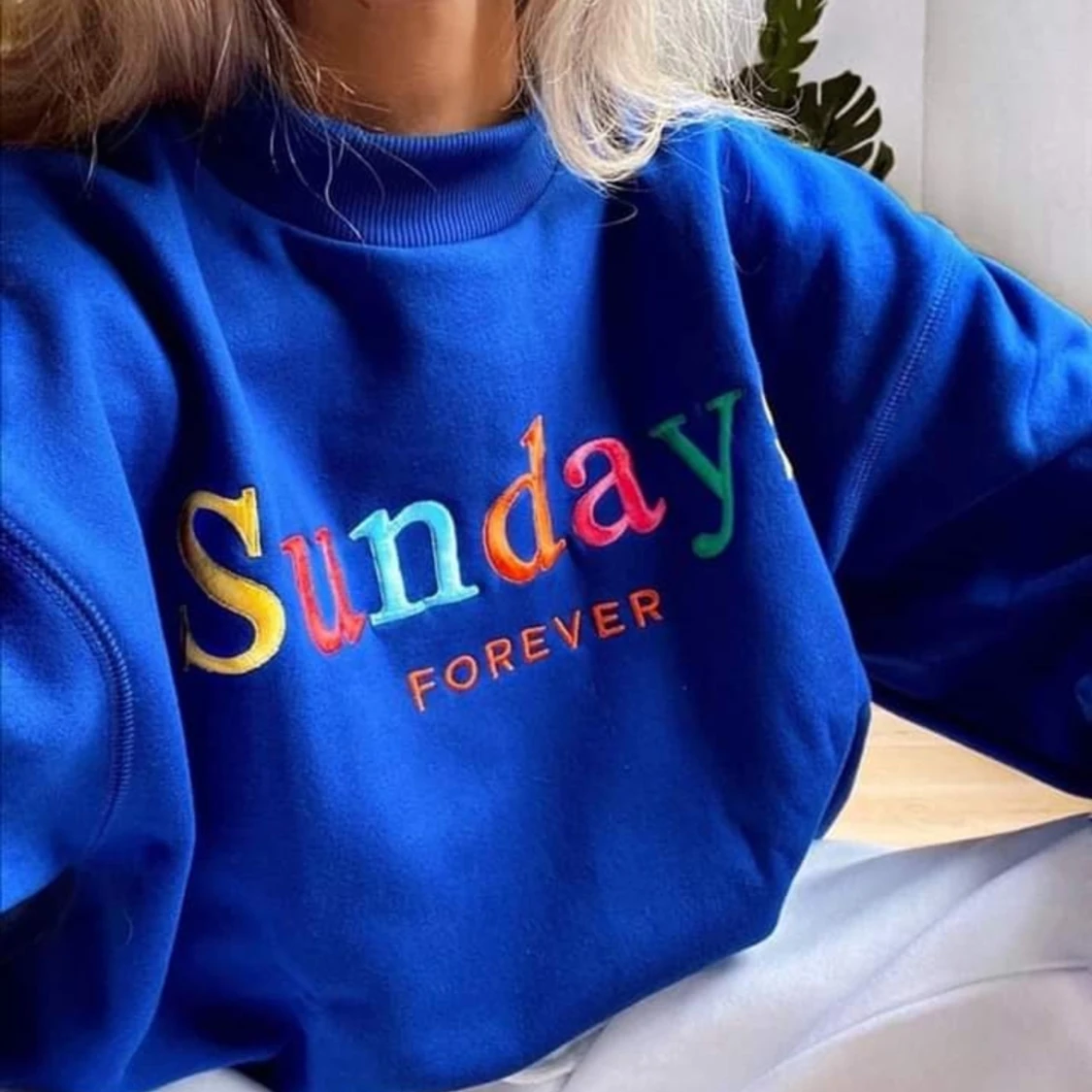 Färgglad sweater 80s 90s stil 