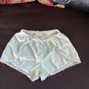 Silkes shorts  - Säljer mina short då dom ej används. Dom är använda men ej trasiga eller så.(hund i hemmet)