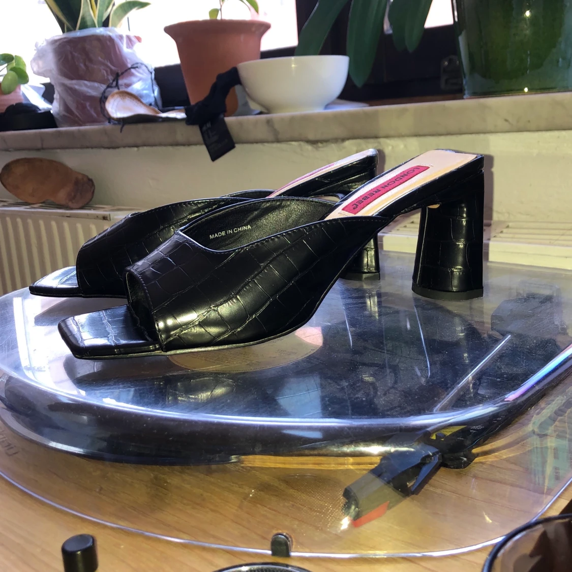 Svarta klackar 👠  - 91