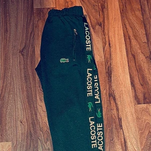 Lacoste tränings joggers - Luftiga träningsjoggers 