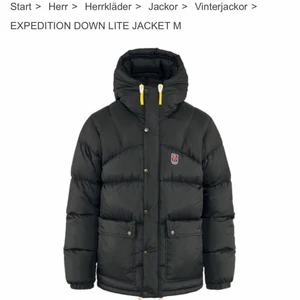 Svart fjällräven - lite stor för mig🥰lånade bilder så det är bara att be om fler om de känns som att de behövs