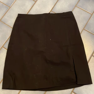 Svart Kjol - Black skirt, very cute and trendy 