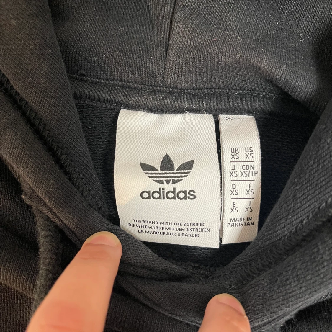 svart adidas hoodie - 91
