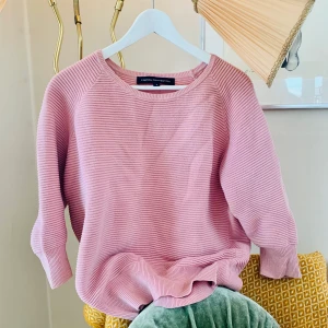 Mysig tröja  - Fint skick finare märke 