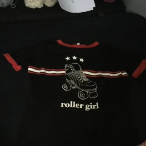 T-shirt bra skick                       40kr inklusive frakt 30kr - Använt få gånger bra skick 