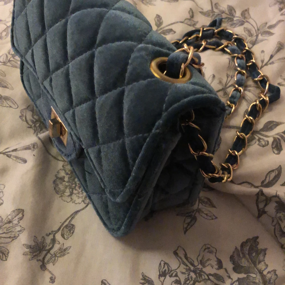 Turkos väska.  - 90