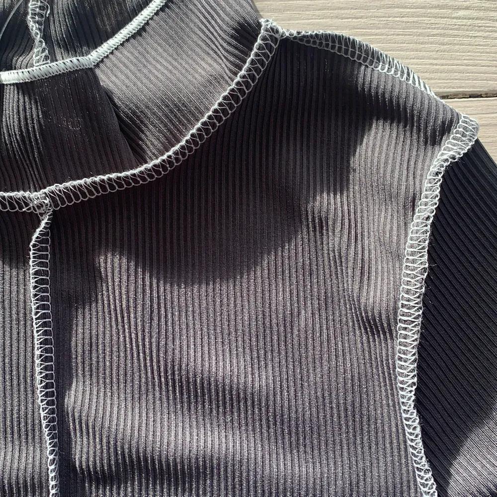 Sjukt fin och skön bodysuit från boohoo ✨ Frakt ingår . Toppar.