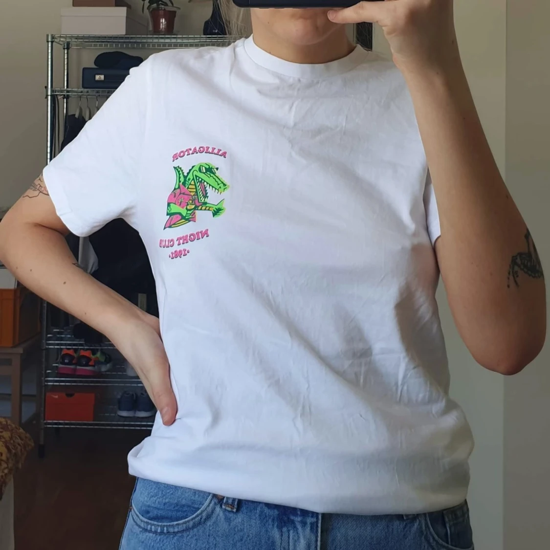 T-shirt med coolt tryck - 90