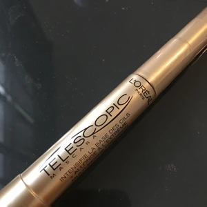 Telescopic Mascara - Aldrig använt, köpt två för många, säljer för att det inte gick att lämna tillbaks. Köpt på CocoPanda