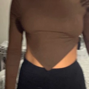 Brun långärmad tröja  - Aldrig använd. FrKten är ink i priset 💕