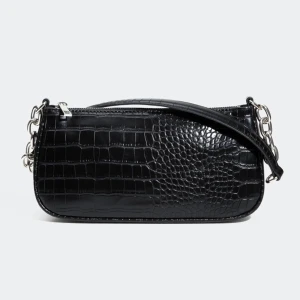 Sjukt cool croco-mönstrad axelväska 💕🐊 - Säljer denna jättefina väskan pga att det inte används tyvärr. Superbra kvalite och i jättefint skick. Bara att höra av er om ni är intresserade eller har frågor!☺️ Frakt läggs sedan på priset 📦