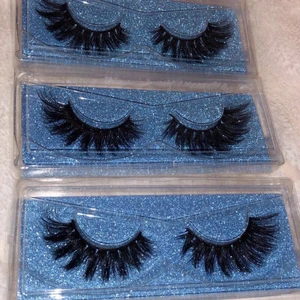 Fransar  - Säljer dessa fransar för 30kr st men alla 3 för 60kr 