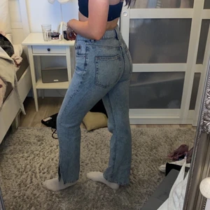 Jeans  - Jeans från Hm i storlek 38! Köparen står för frakten💘