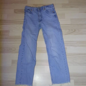 Lager 157 byxor - Säljer ett par lagr 157 byxor. Väldigt snygga och perfekta att ha på sommaren. De är väldigt luftiga.