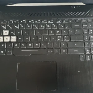 Gamming laptop  - Fick denna dator i födelsedag present men jag är mer vann med ps4 så jag vill köpa ett ps5 med dessa pengar. jag säljier denna gamming laptopen. Denna dator som jag fick kostar 9000kr men jag säljier bara den för 5775kr!!                               Specs: 8gb ram, gtx 1650, amd ryzen 5 3550H, gforce, Windows 10