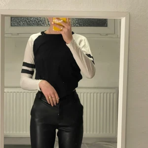 Longsleeve  - Långarmad tröja från junlyard 