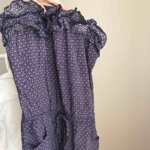  - Jumpsuit byxdress från bikbok strl xs bra skick