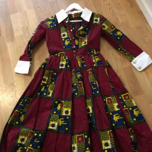  - Fint klänning upp till knä