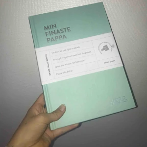  - Helt ny fyll-i-bok till pappa. Perfekt som julklapp eller present. Inget skrivit i. Beställde två att välja emellan men glömde skicka tillbaka denna. 