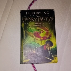 Harry Potter 2an - Köpt från secondhand och inte vill ha kvar boken är inte i dåligt skick 