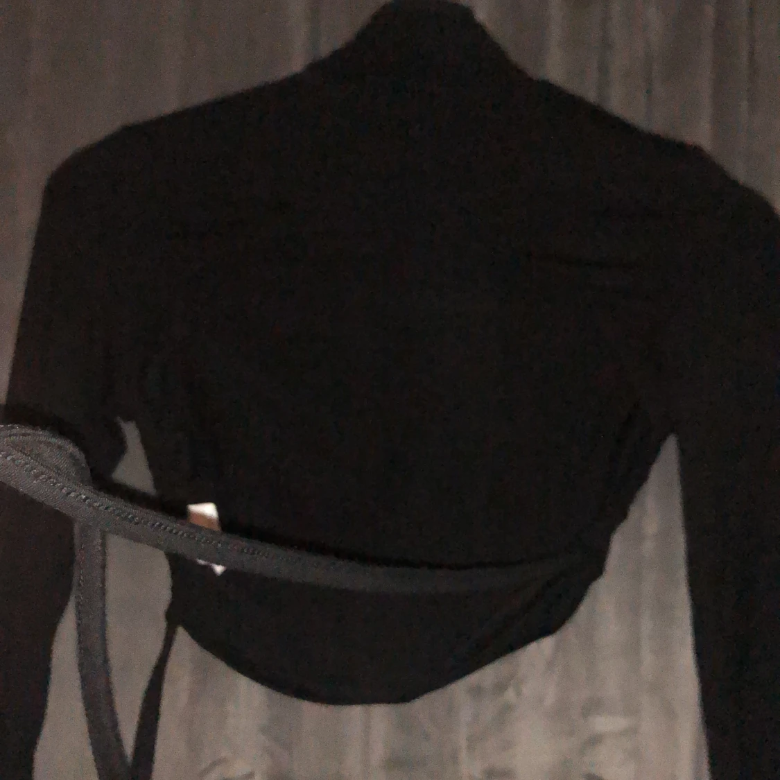 Tröja med öppen rygg  - 90