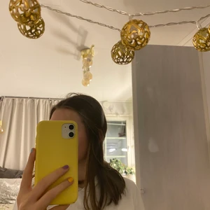 Hoosiers från GAP! - Säljer denna vita fina hoodien från GAP🤍 Säljer för 50kr + frakt🤍🤍🤍