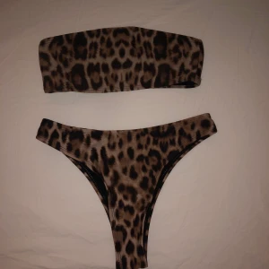 Leo bikini strl XS - Bikini från nakd i storlek XS💕 självklart tvättade💕