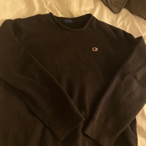 Champion - Champion tröja i storlek M. Köparen står för frakten💗