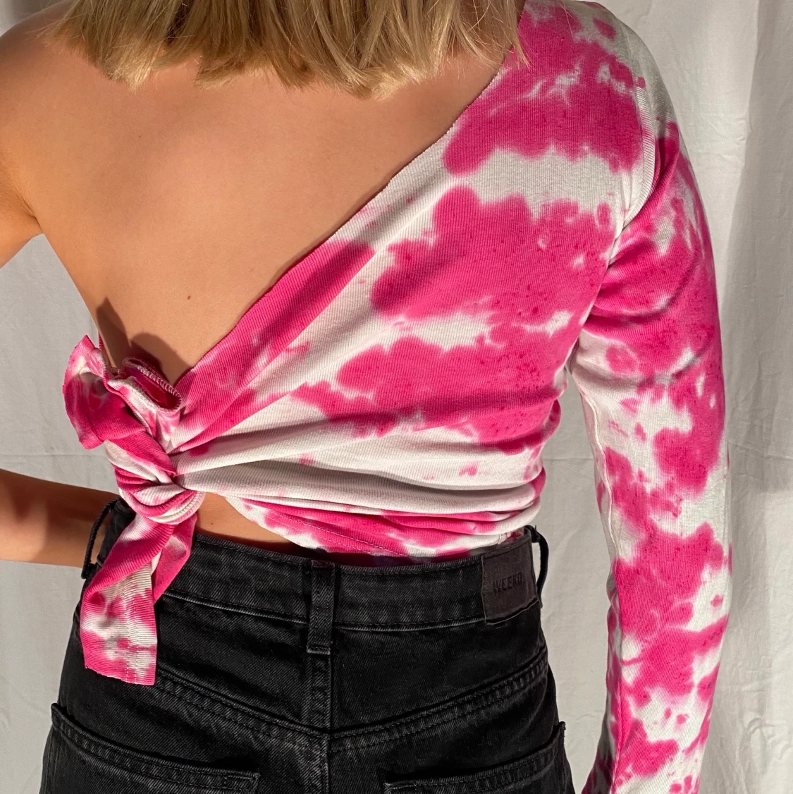 One shoulder pink top  - 90