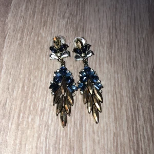 Örhängen  - Fina örhängen i fint skick! 