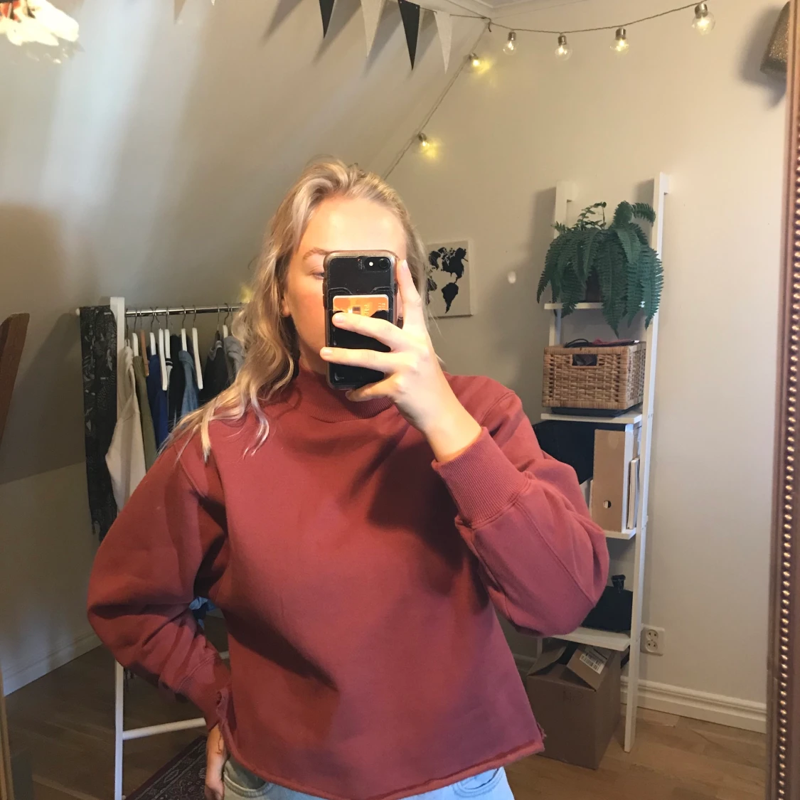 Secondhand avklippt tjocktröja.