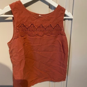 Linne - Fint linne i använt skick. 