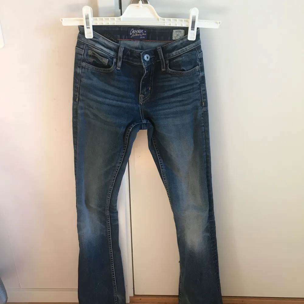 Mina absoluta favorit jeans. Flitit använda. Därför lite slitna. Kolla bilderna för mer info om storlek . Jeans & Byxor.