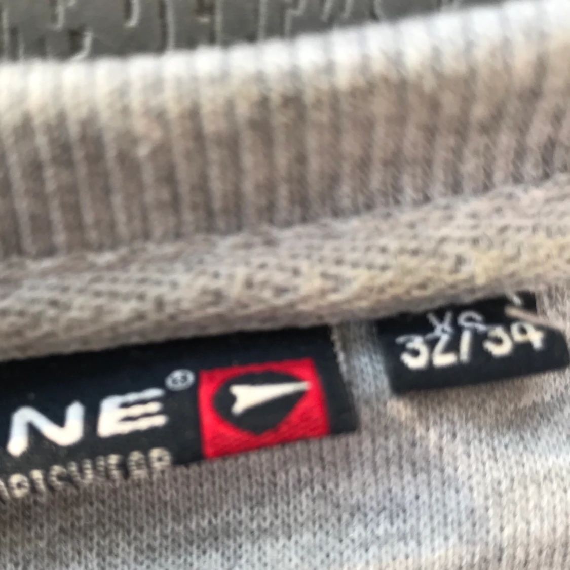 Oversized sweatshirt i storlek XS - 91