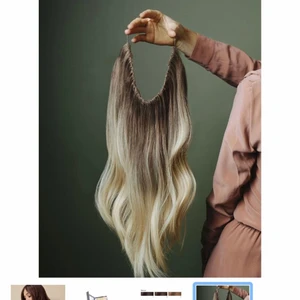 Hairtalk hairband - Säljer ett 40cm hairband från hairtalk. Färg nummer 4.Aldrig använt. Säljer då jag klippt mig väldigt kort och färgat mörkare. Det är en helt underbar produkt som ger dig intrycket av ett otroligt tjockt hår direkt. Går att platt eller locka och smälter in med sitt egna hår. Ser helt naturligt ut. Nypris 4600:- 