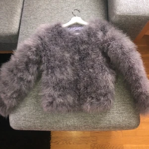 Päls jacka - Knappt använd, storlek M