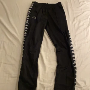 Kappa byxor  - Svarta kappa byxor, 150kr+frakt💗