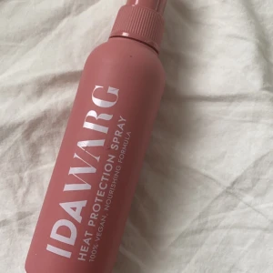 Värmeskydd för håret - En helt oanvänd värmeskyddsspray som är ifrån Ida Warg ! 25+42 frakt