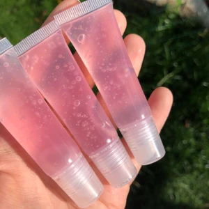 Lipgloss bubbelgum - Återfuktande lipgloss som ger glans! Endast 39 kr(inkl frakt)💗💗