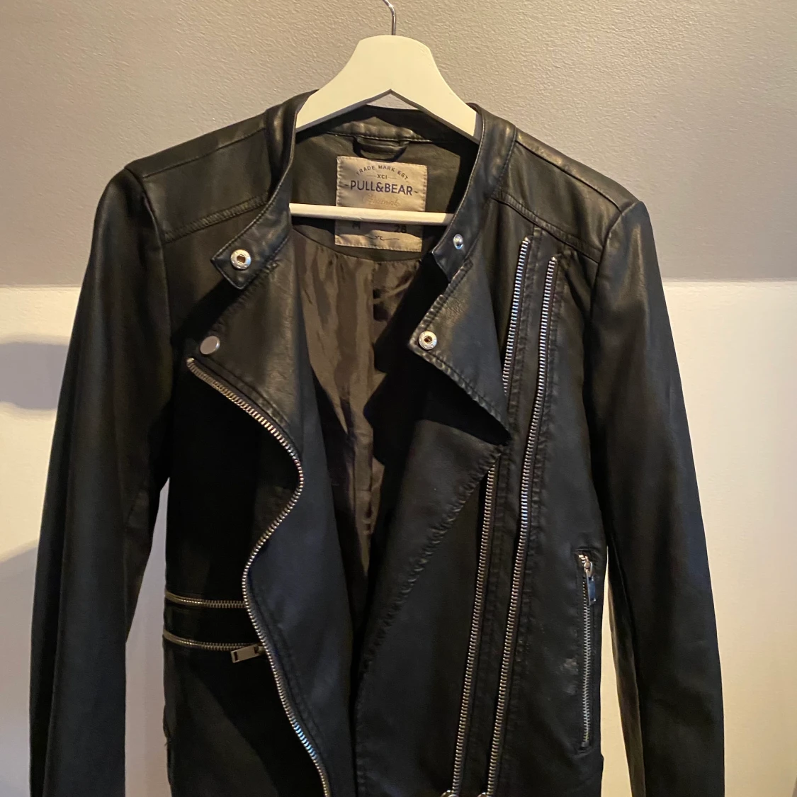 Skinn jacka, pull & bear 