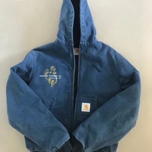 Vintage carhartt jacket - Size S vintage skick, öppen för bud!😃✨