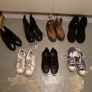 Dam Skor!!!!  - Storlek 39 på alla! 100 kr styck