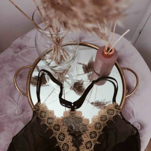  - Super snygg och superlyxig bh!  Aldrig använd då den är för liten!